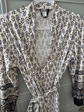 Linea Donatella Bath Robe Women’s Loungewear PJ Sleepwear black white grey